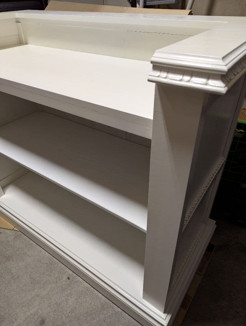 西欧彫刻　カウンターテーブル　ホワイト装飾