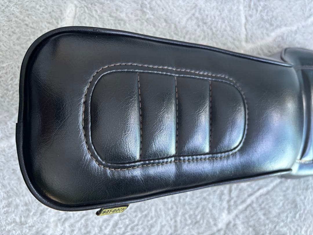 HOT-DOCK ハーレーダイナ　シート