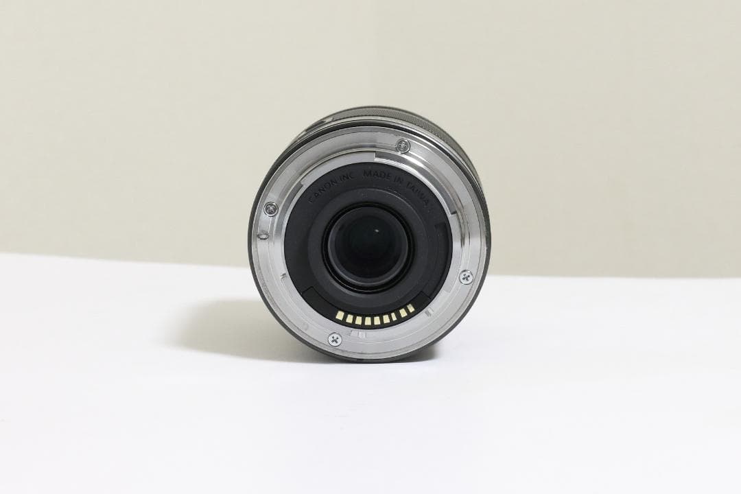 【値下げしました】Canon EF-M 11-22mm （フード付）