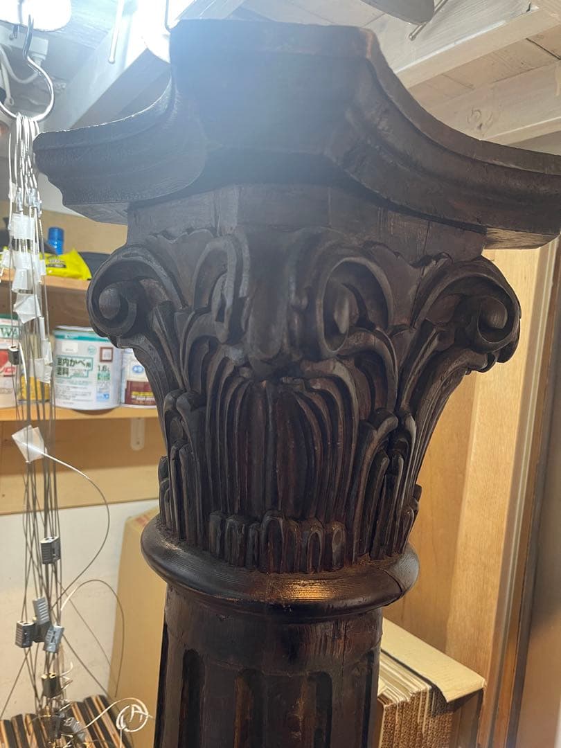 アンティークの柱