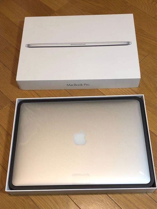 新品　未使用　Macbook Pro Mid 2015 15インチ