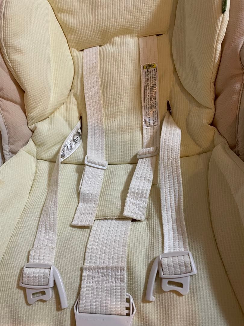 コンビ　ルシエスAT 電動ハイローチェア