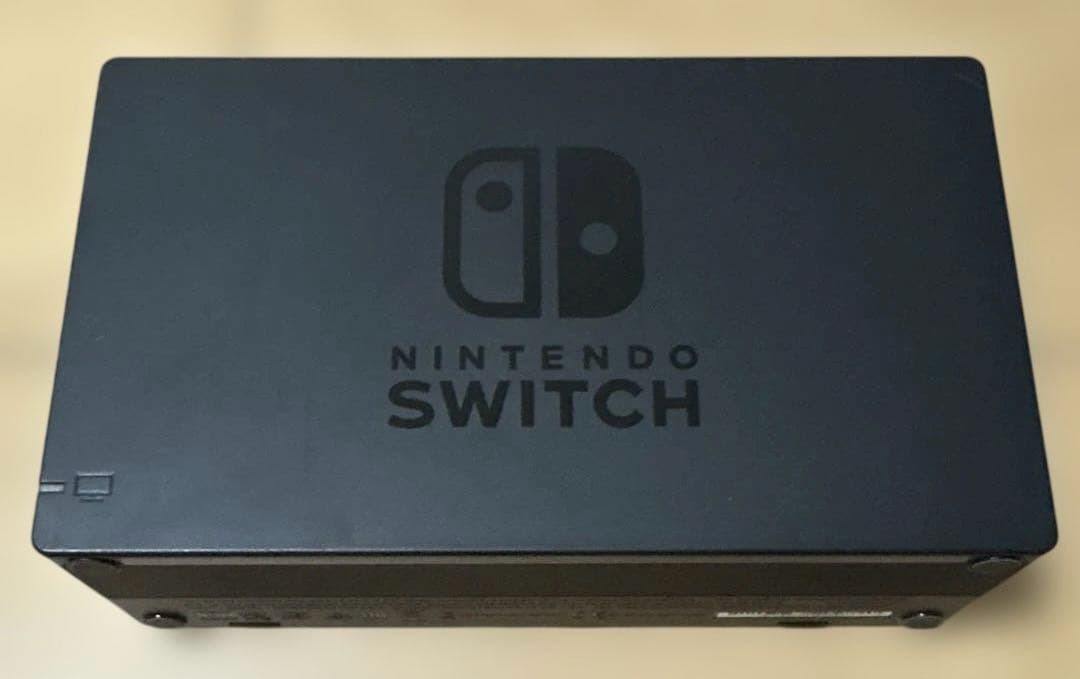 Nintendo Switch　本体　ケース付き　付属品全てあり