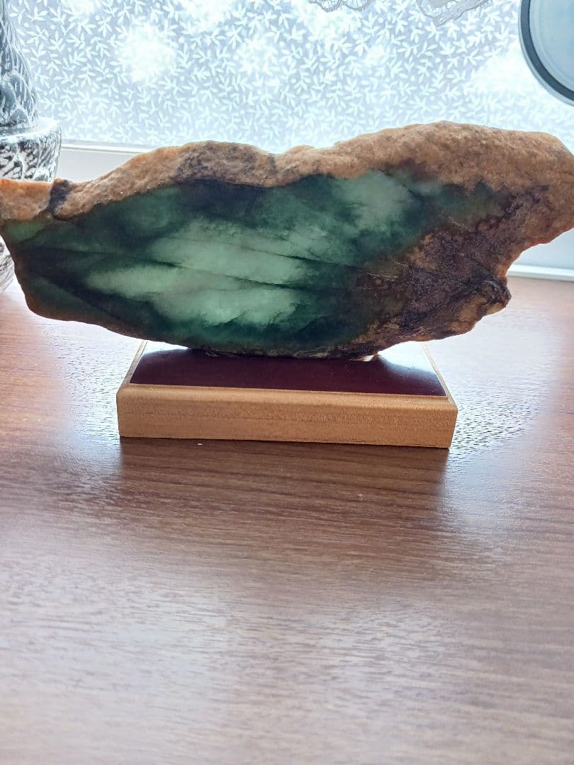 ミャンマー産　A貨翡翠スライス　オブジェ置き物　約418g