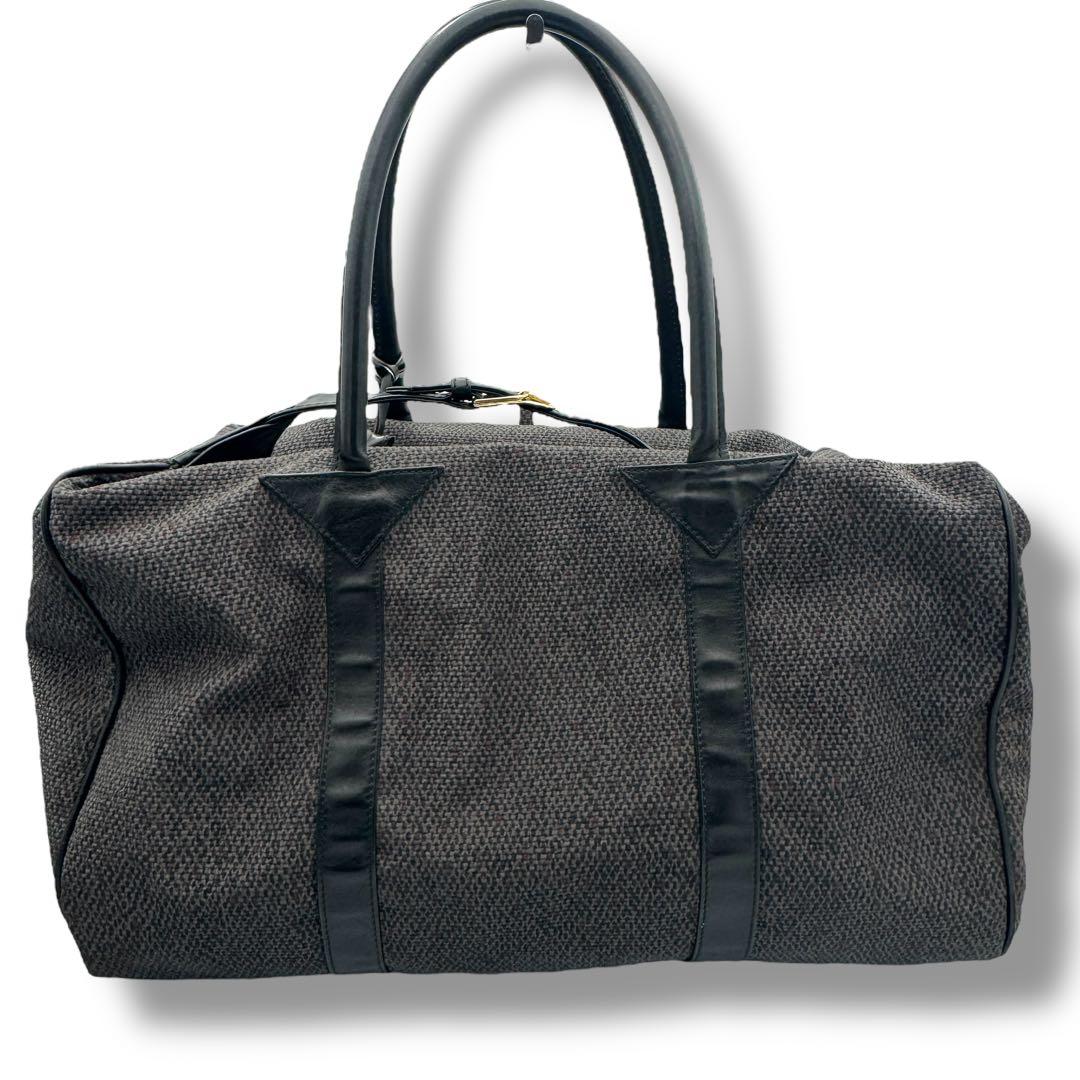 イブサンローラン　　旅行カバン　カデナ　鍵　ボストンバッグ　ロゴ　レザー　肩掛可