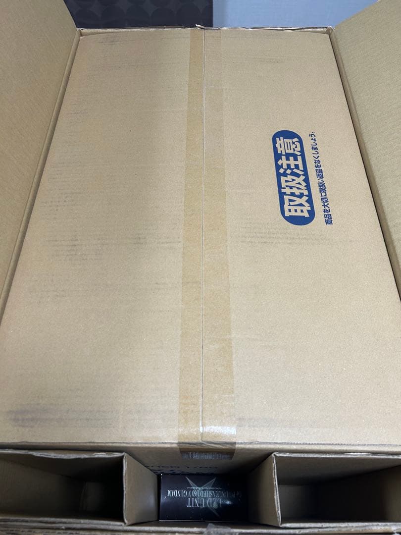 PG UNLEASHED 1/60 νガンダム/LEDユニット付き