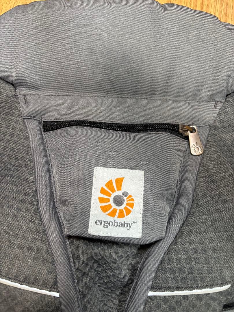 ergobaby　エルゴベビー　オムニ　ブリーズ　抱っこ紐　※　おんぶ