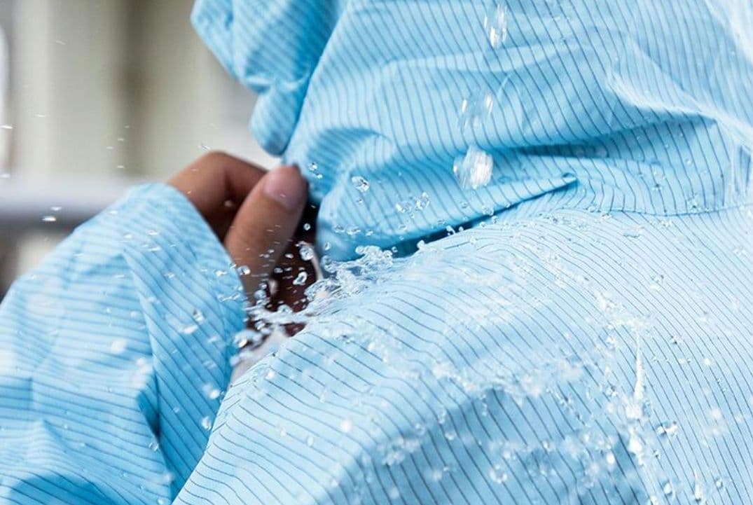 TO&FRO　トゥーアンドフロー　レインコート　ポンチョ　L　日本製　撥水