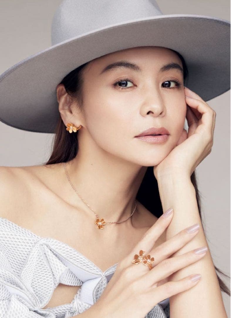 至高✨最高品質　スモール　ピンクゴールド　クリップ　ピアス　モアサナイト