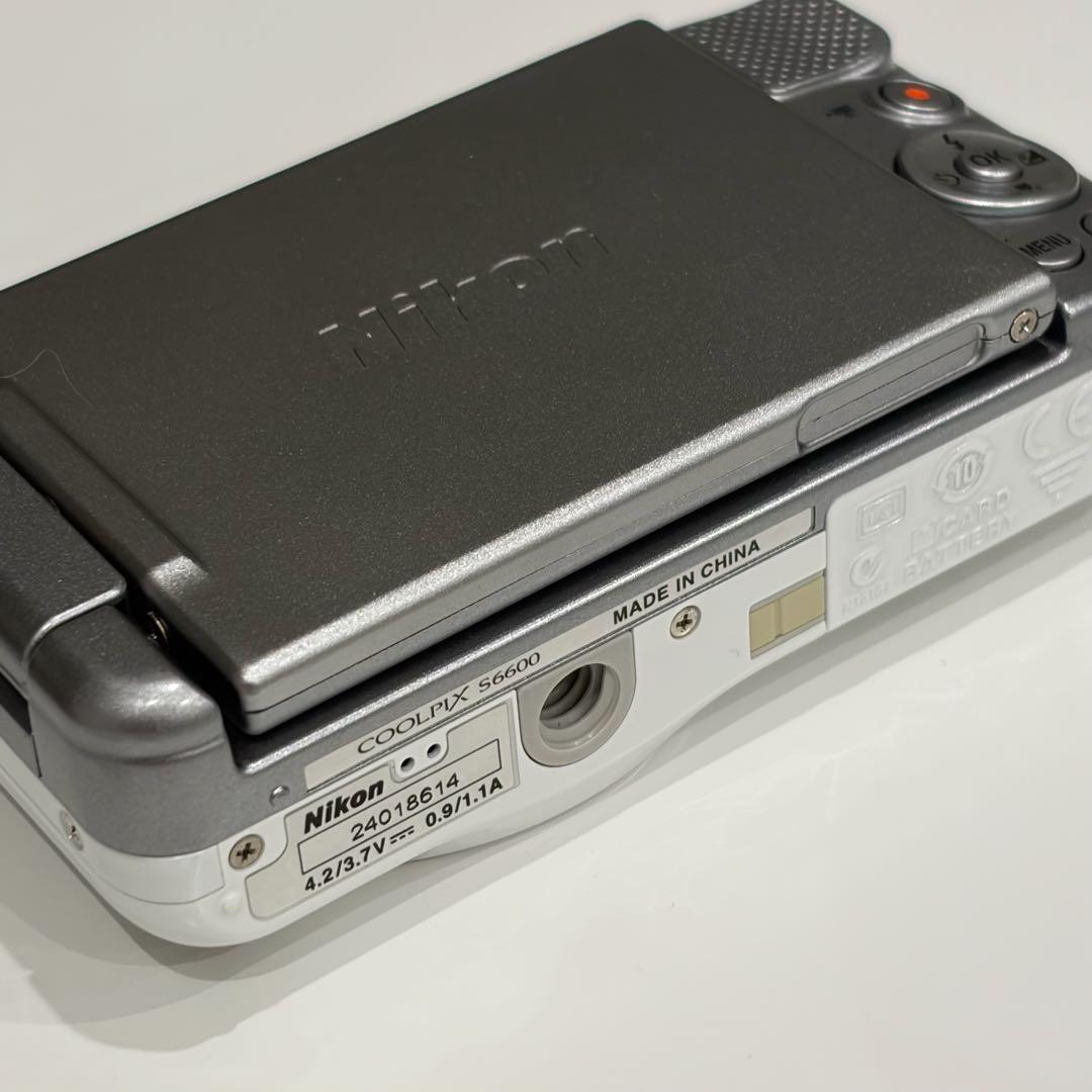 デジタルカメラ Nikon Coolpix S6600