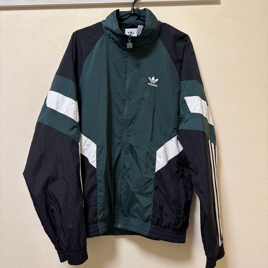 adidas Rekive トラックジャケット