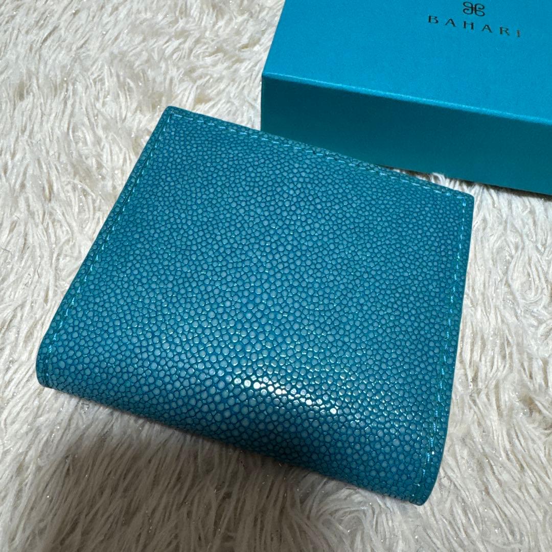 【BAHARI】ガルーシャ★ミニ折り財布★ポリッシュターコイズブルー（美品）