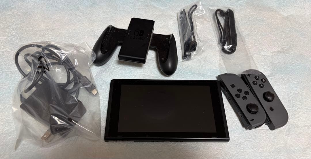 ゼルダのジョイコン付きと256GB Nintendo Switch本体