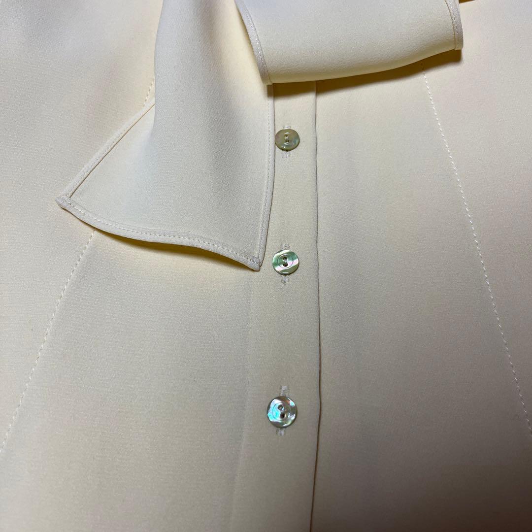 ルイヴィトン　LV ブラウス　LOUIS VUITTON トップス　春　イエロー