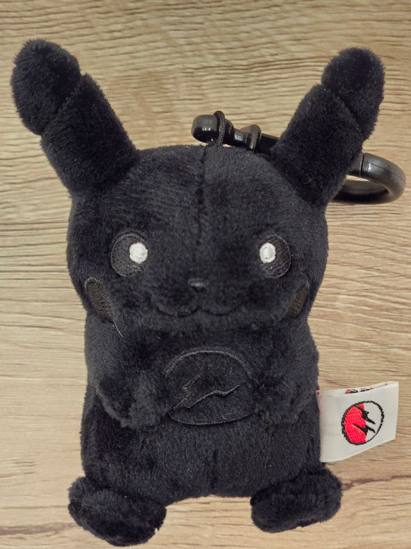 ブラックピカチュウぬいぐるみ　フラグメント・ポケモン・サンダーボルトプロジェクト