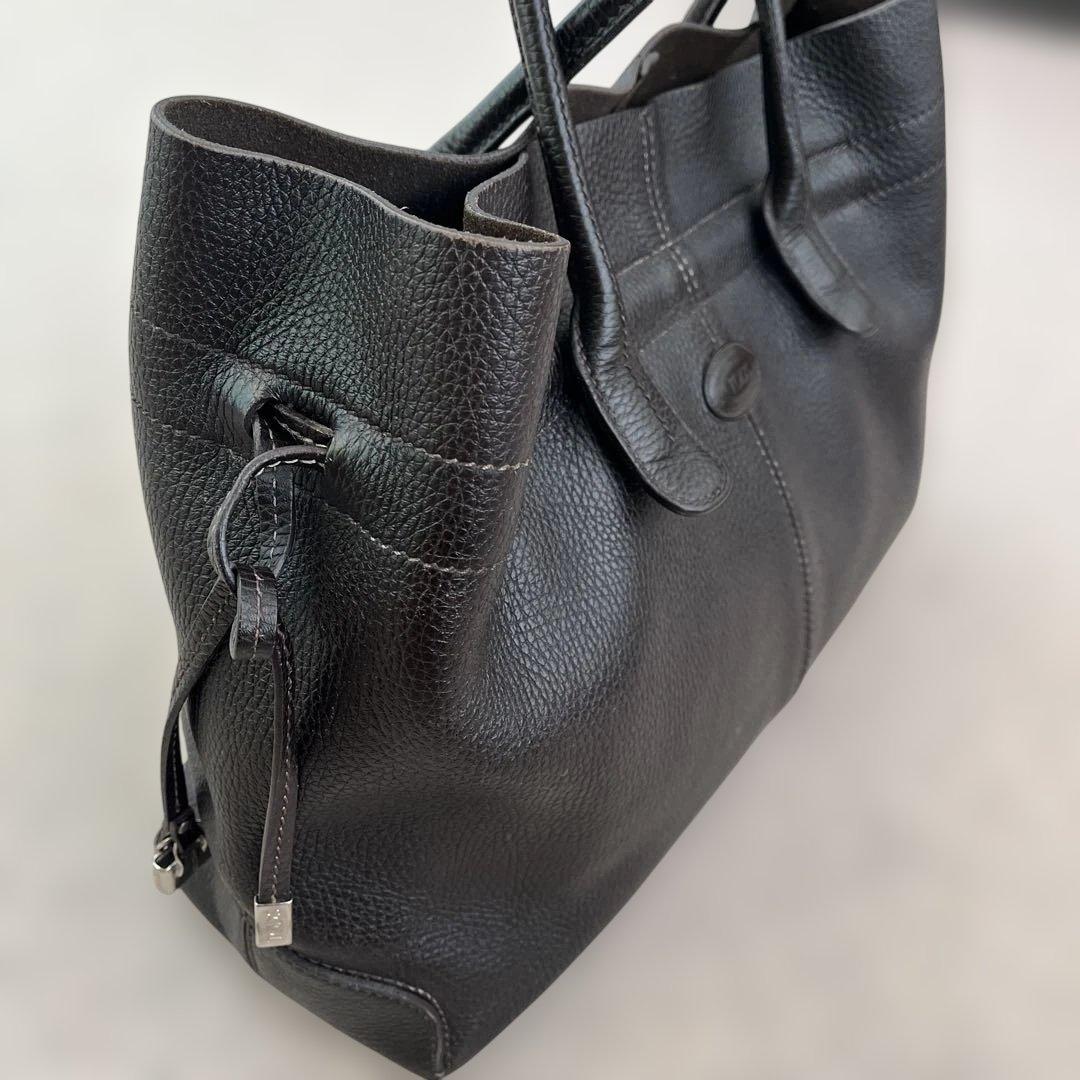 ポン太郎@出張中につき受取評価遅めです TOD'S トッズトートバッグ