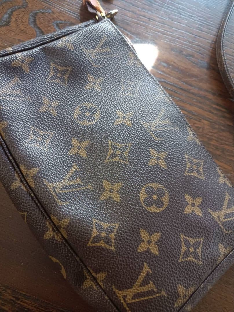 専用ルイヴィトンLouis Vuitton.アクセソワール　ショルダー2way