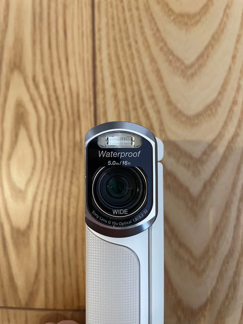 SONY HDR-GW77 デジタルカメラ本体、予備バッテリー、充電器