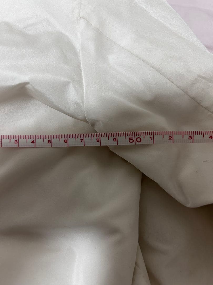 お値下け！MONCLERホワイト フード付き ダウンジャケット サイズ1