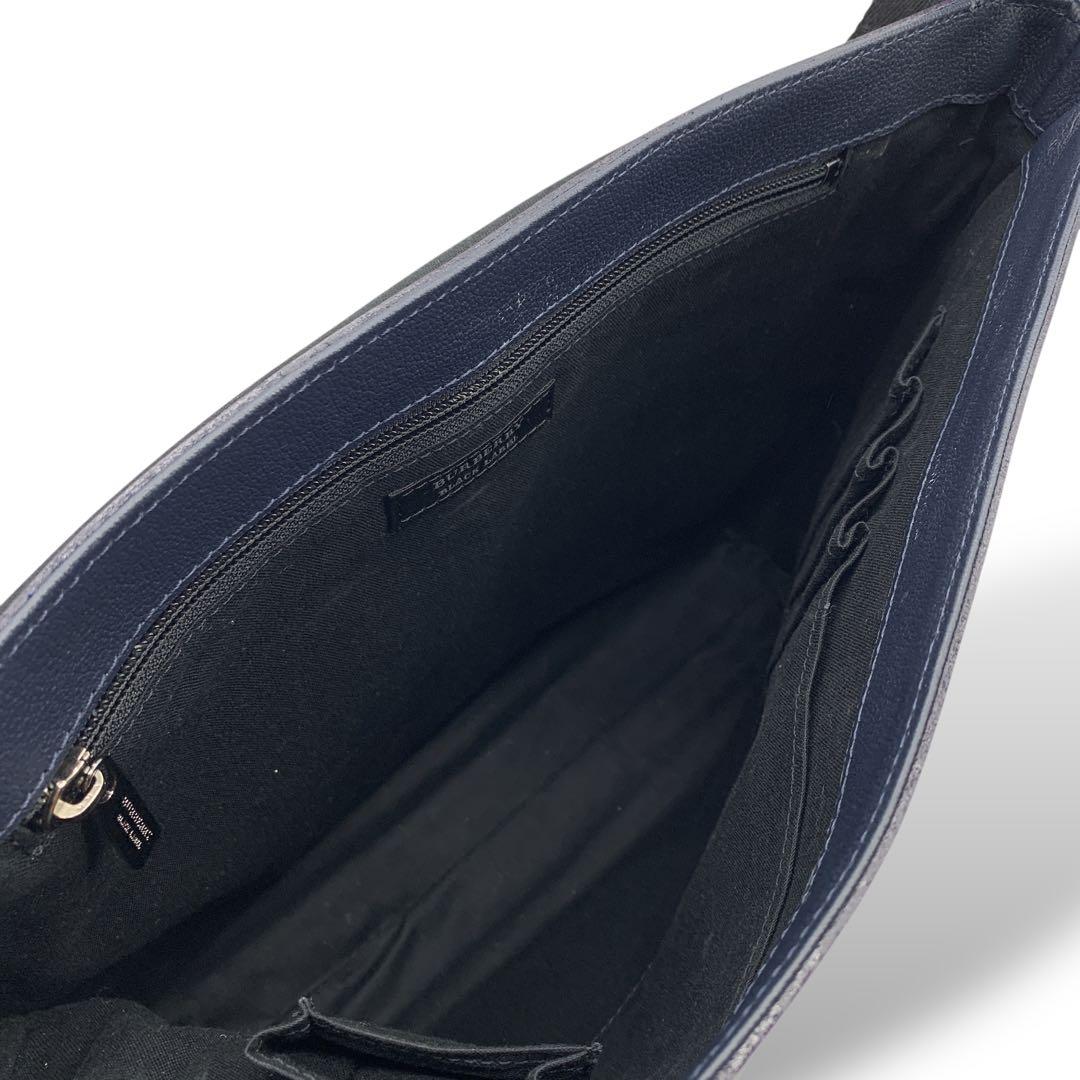 Burberry バーバリーブラックレーベル メッセンジャーバッグ 紺色 レザー