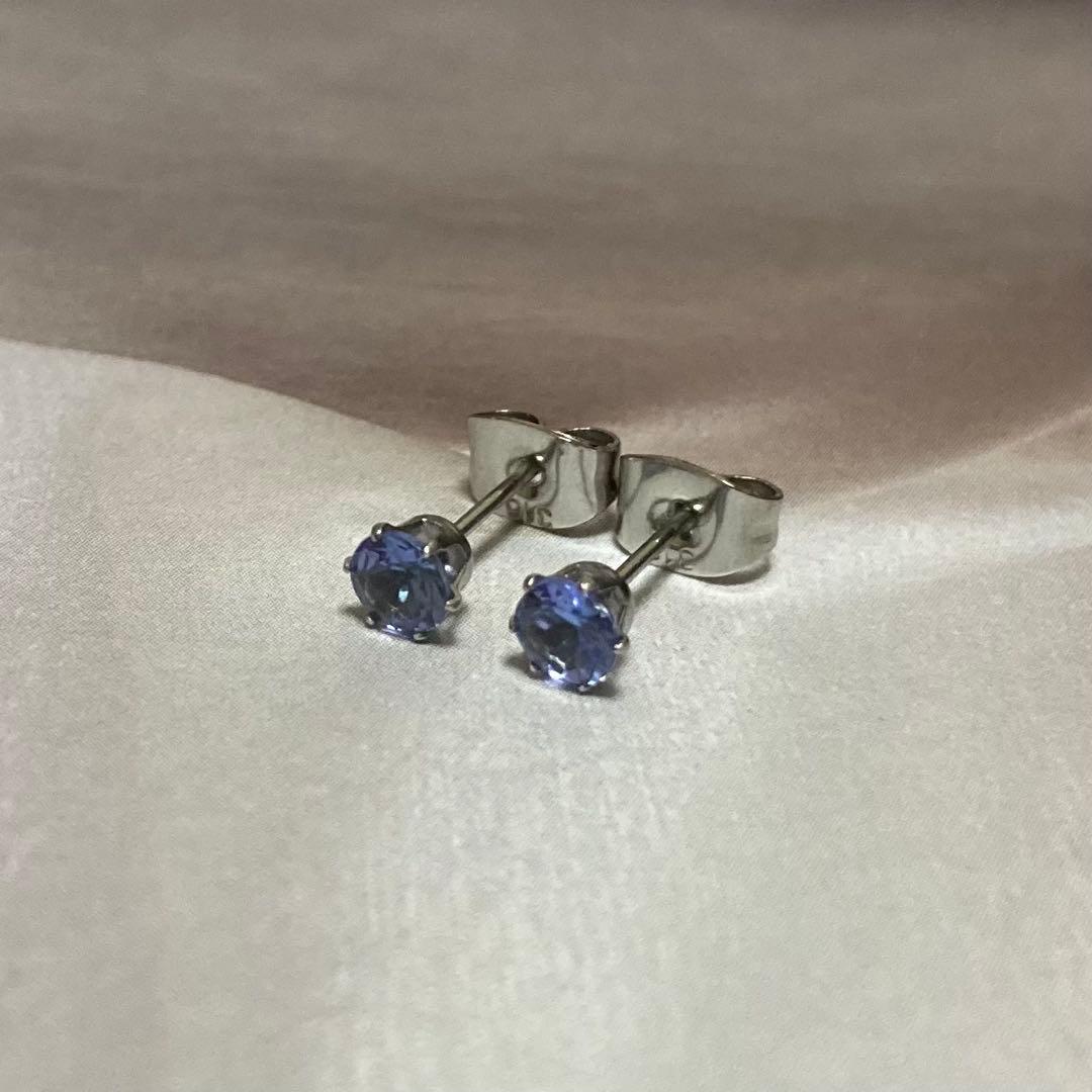 【うさぎ様】天然石ピアス・ペンダントトップ