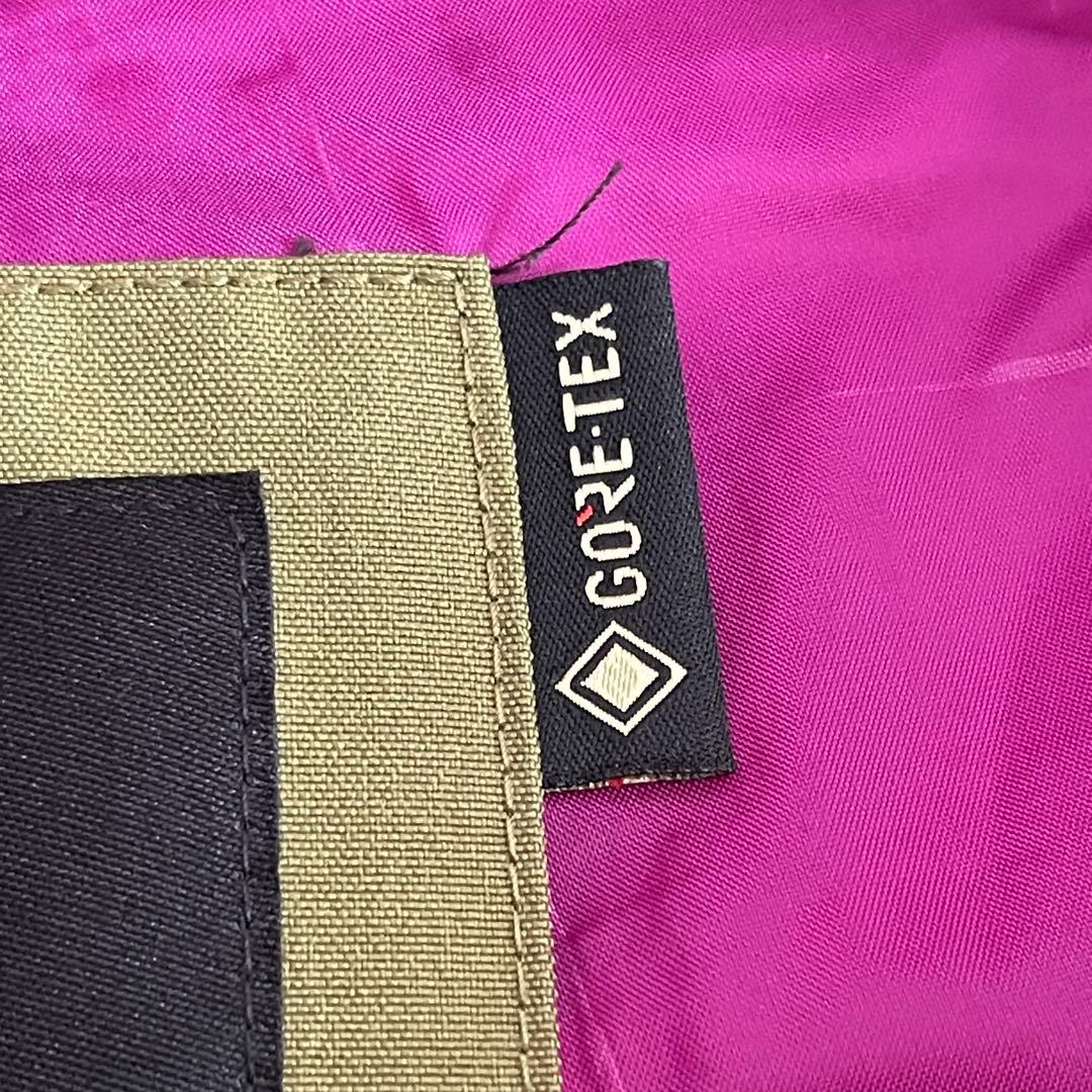 美品　BURTON ゴアテックスパンツ　カーキ　M