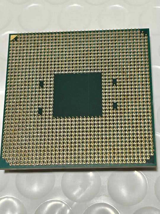 美品 AMD Ryzen 9 3900X 付属品クーラー未使用 日本国内正規品