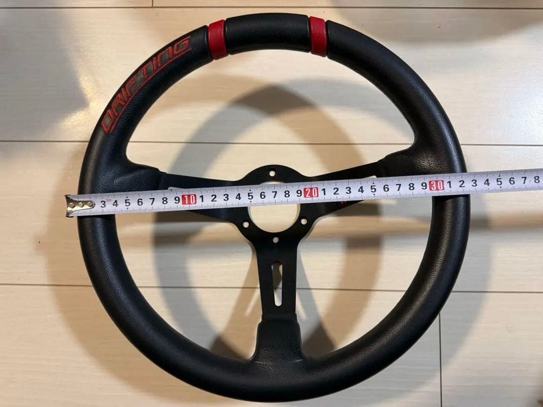 正規品 momo DRIFTING ステアリング 黒/赤　33φ