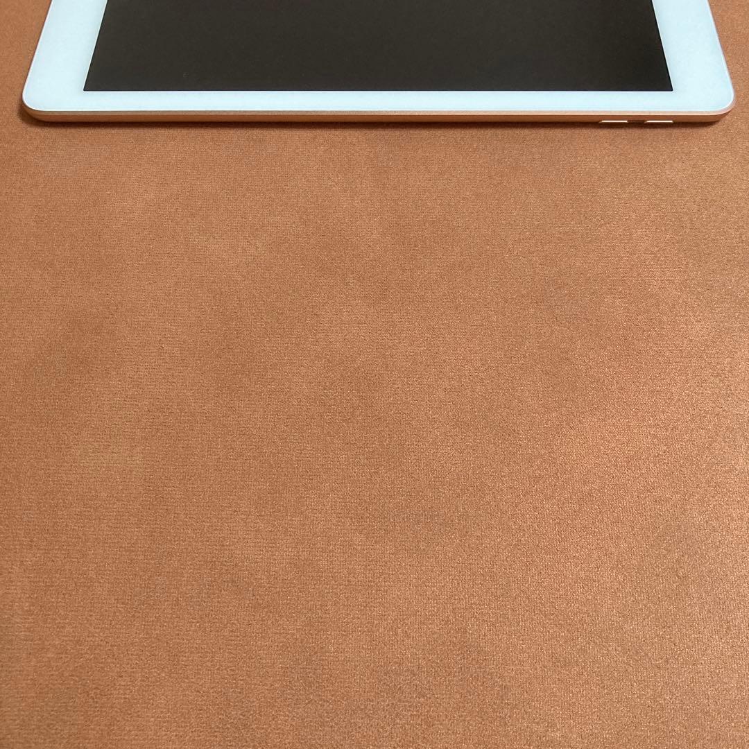 1043 電池最良好☆比較的美品☆iPad6第6世代 32GB WIFIモデル☆