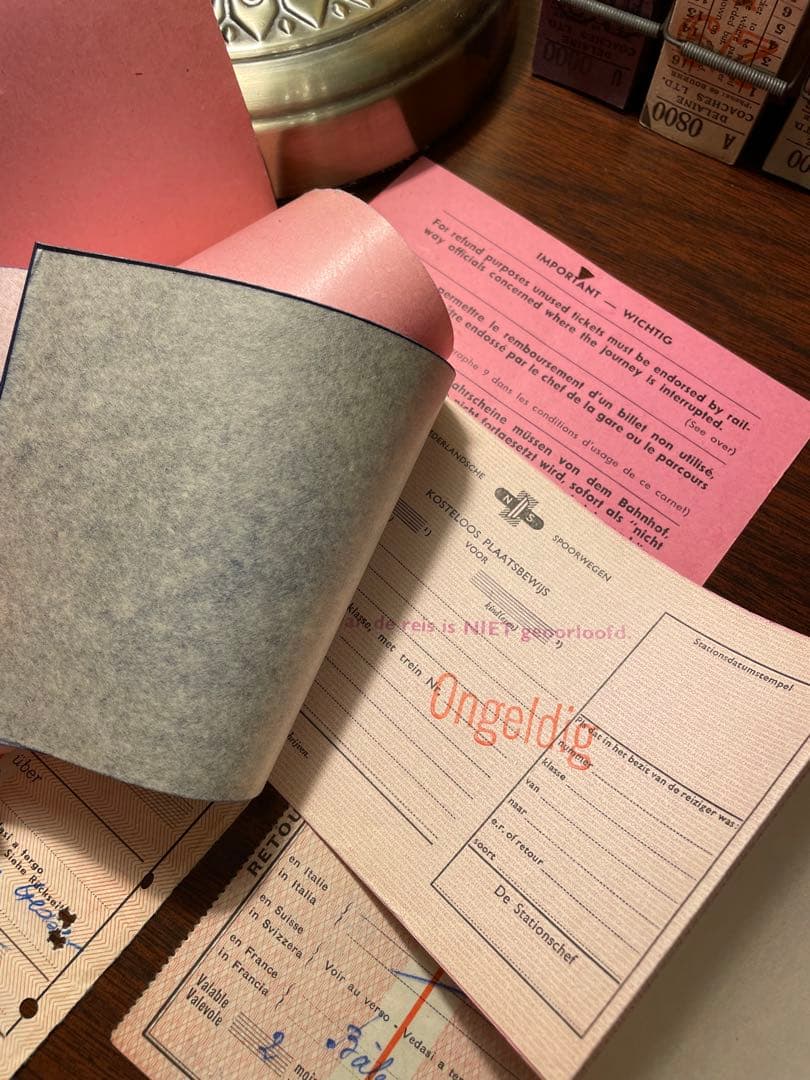 海外　鉄道チケット　ピンクカラー　32枚　ヴィンテージ