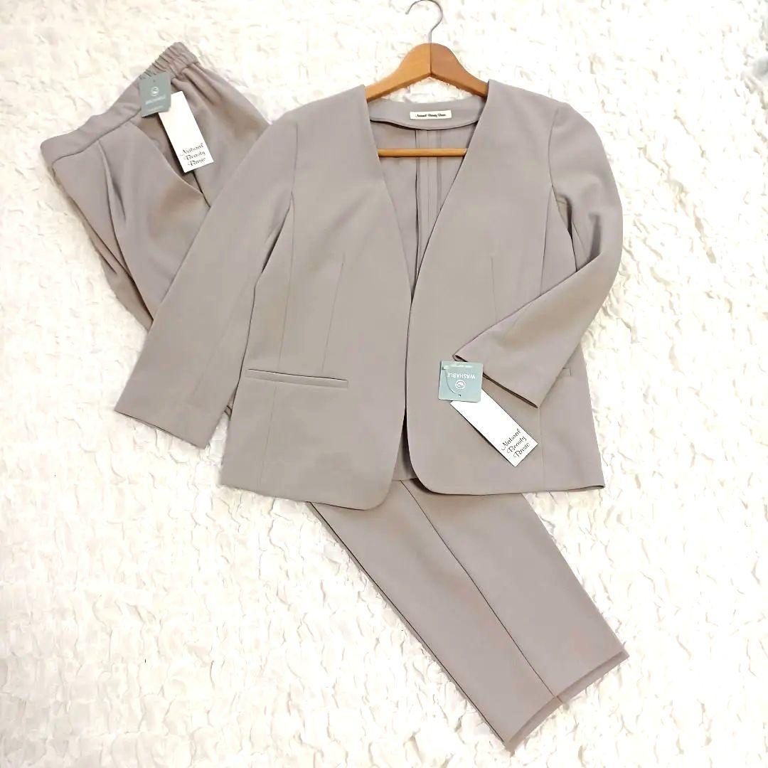 新品✨ナチュラルビューティーベーシック　【洗える】パンツスーツ　ベージュS
