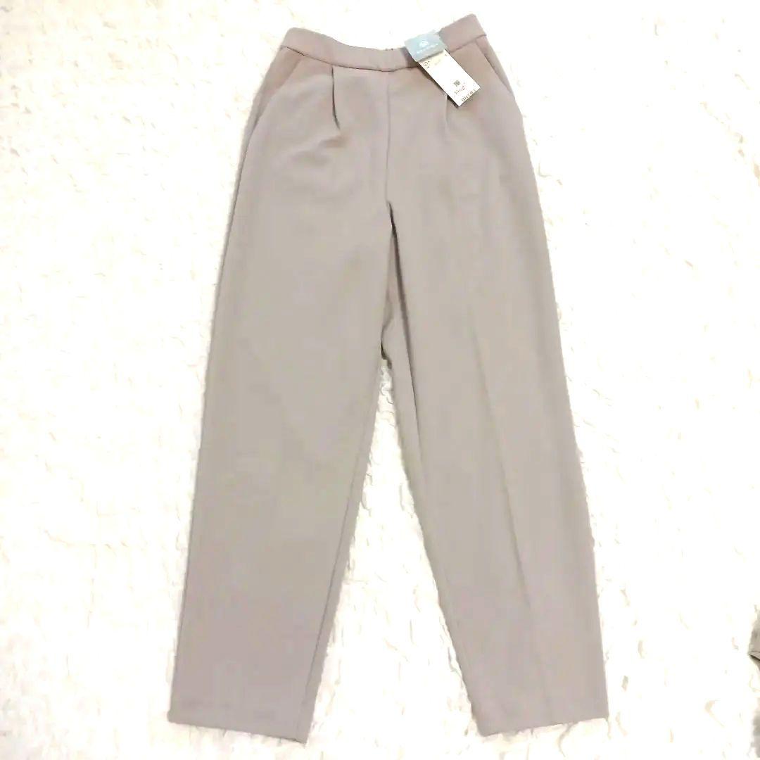 新品✨ナチュラルビューティーベーシック　【洗える】パンツスーツ　ベージュS