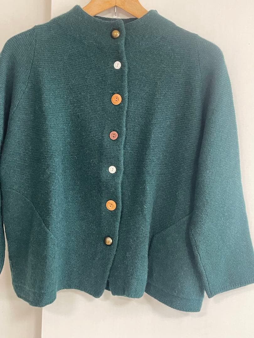 Brillage 深緑色カーディガン　ヤク100％Mお値下げいたしました❣️