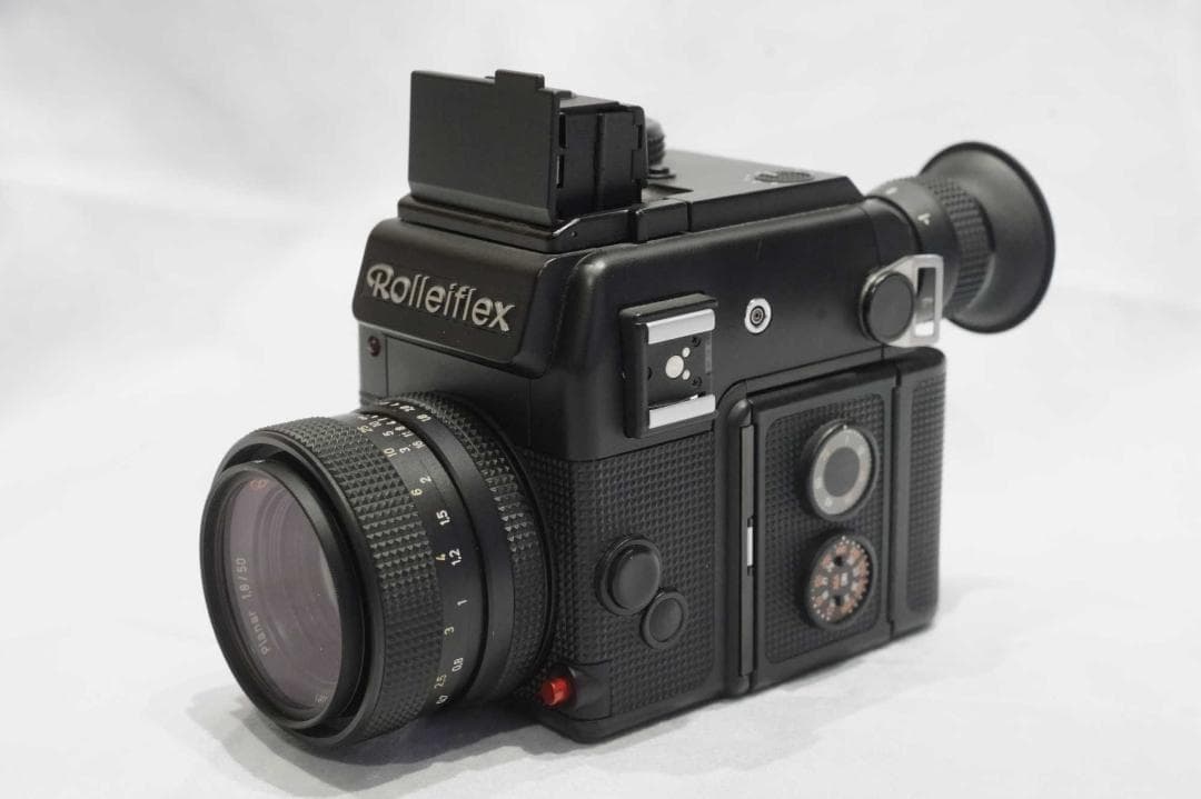 ローライフレックスSL2000F ジャンク　レンズ2本、アダプター、ストロボつき