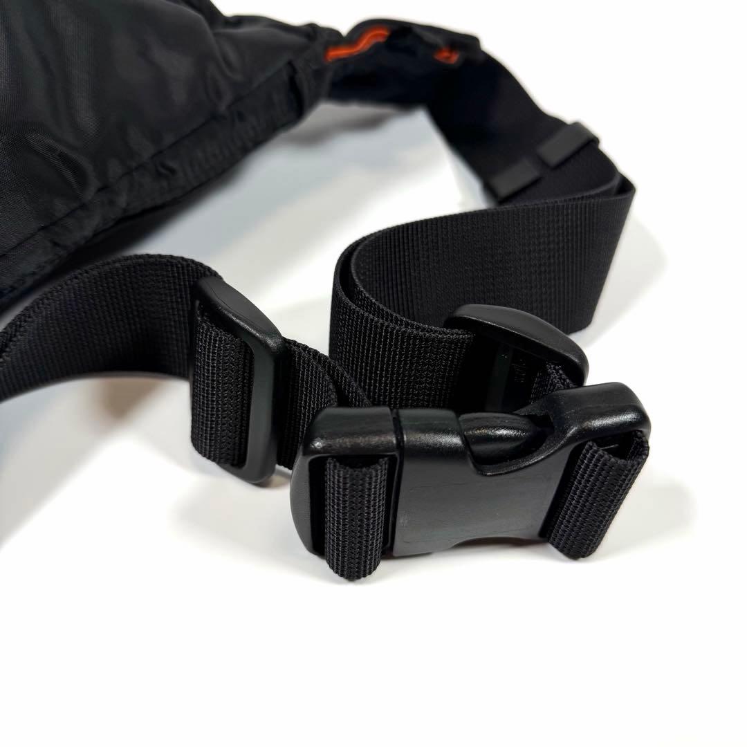 【未使用に近い】ポーター　ボディバッグ　ナイロン　タンカー　ブラック　メンズ