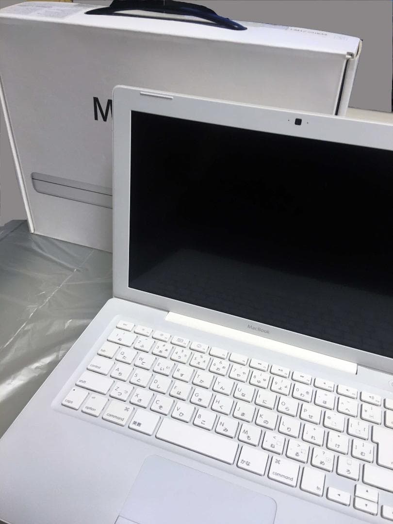 週末限定価格レア美品！MacBook 13-inch ホワイト PCDJ DTM