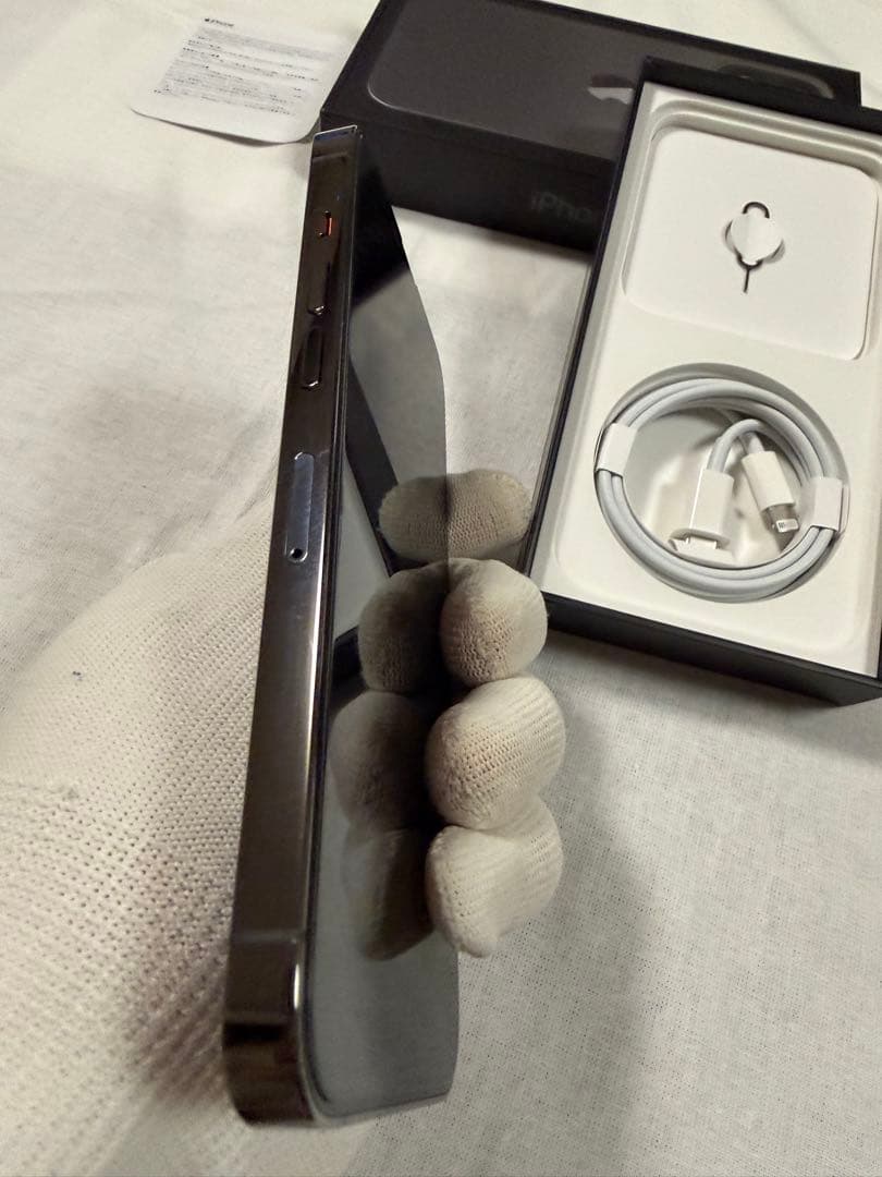 美品 Apple iPhone 13 Pro グラファイト 256GB