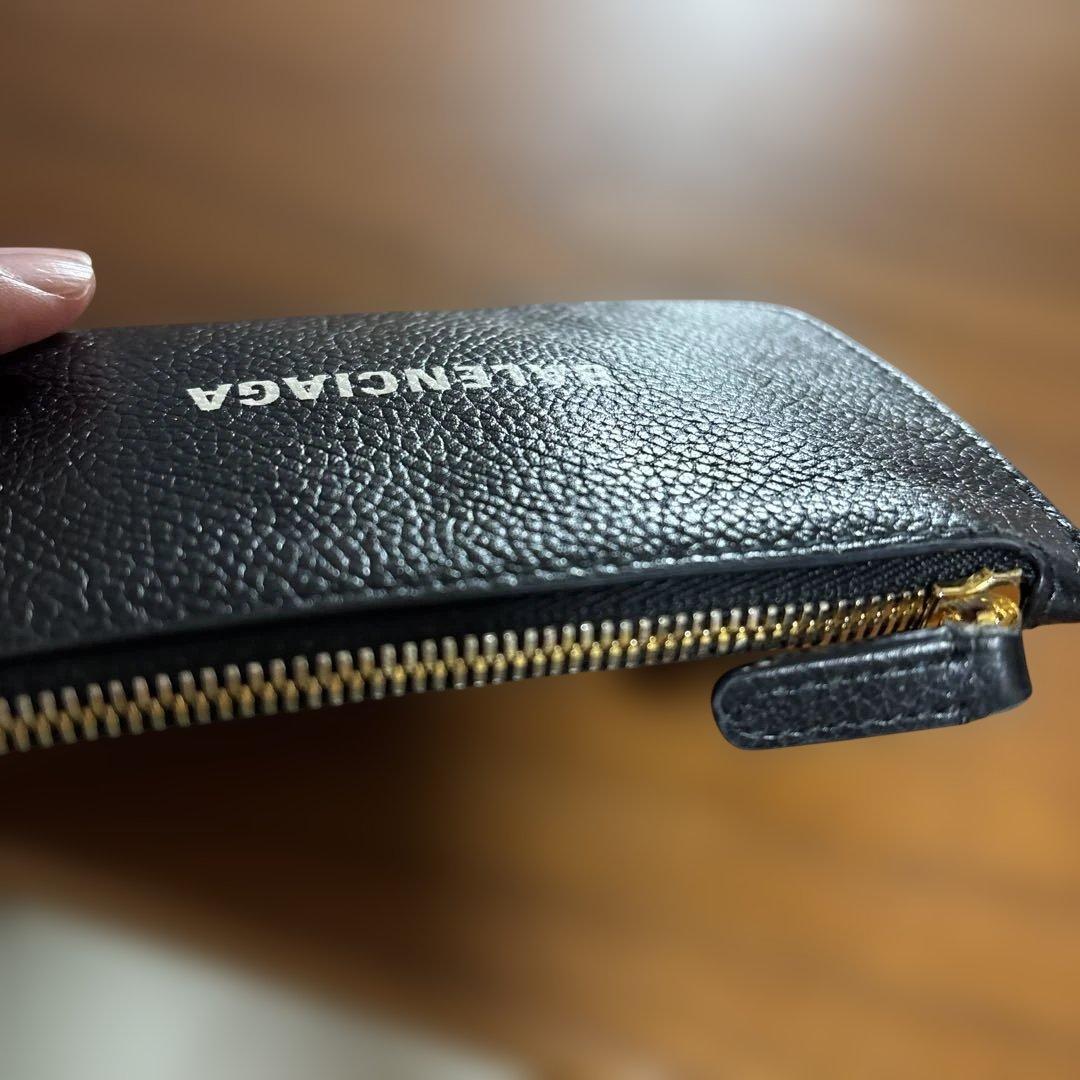 魚は欲し魚　BALENCIAGA ブラックレザー ケース