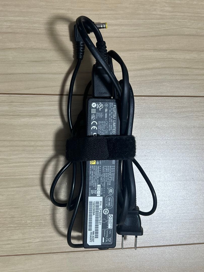 ノートパソコン 富士通LIFEBOOK S935 第5世代Core i5