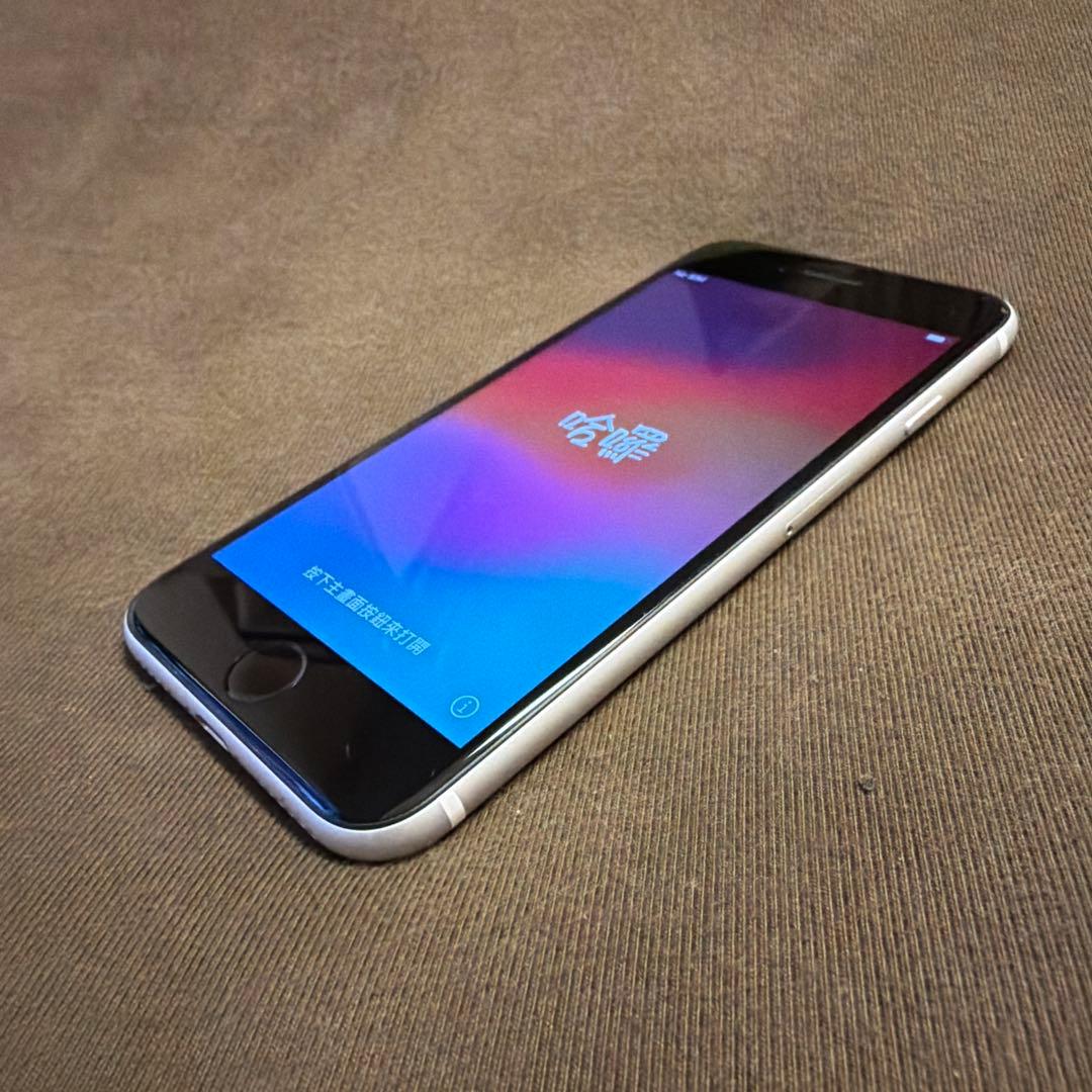 iPhone SE 第2世代 64GB 白 SIMフリー（箱付属品付き）