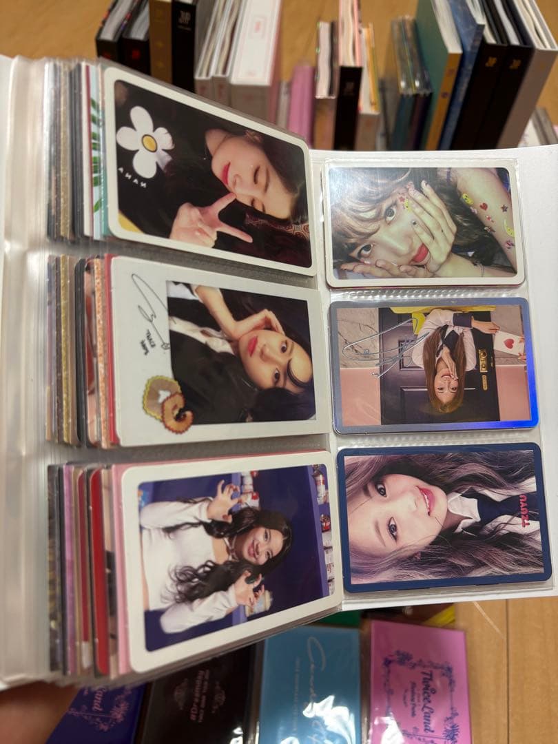 TWICEアルバム、ライブDVDセット フォトカード