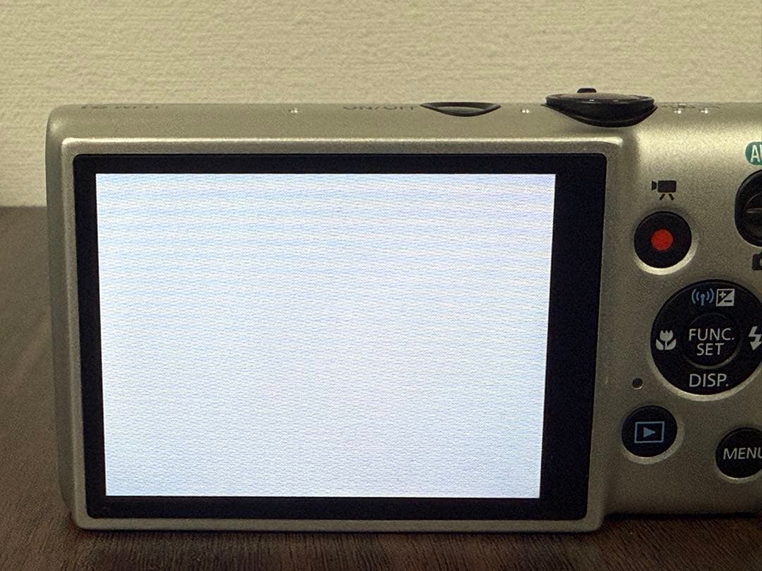 【美品】Canon IXY 100F キャノン　コンデジ