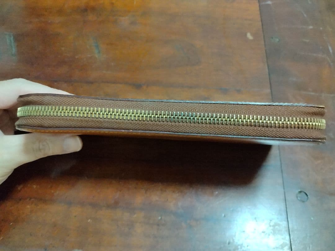 【本日限定特価】 LOUIS VUITTON Nomade Zippy