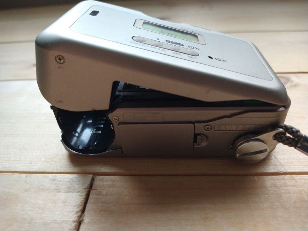 富士フィルム　FUJIFILM CARDIA mini TIARA 動作確認品