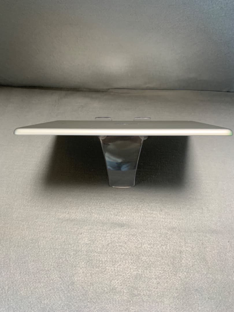 美品 iPad 第6世代 WiFiモデル 128GB シルバー色