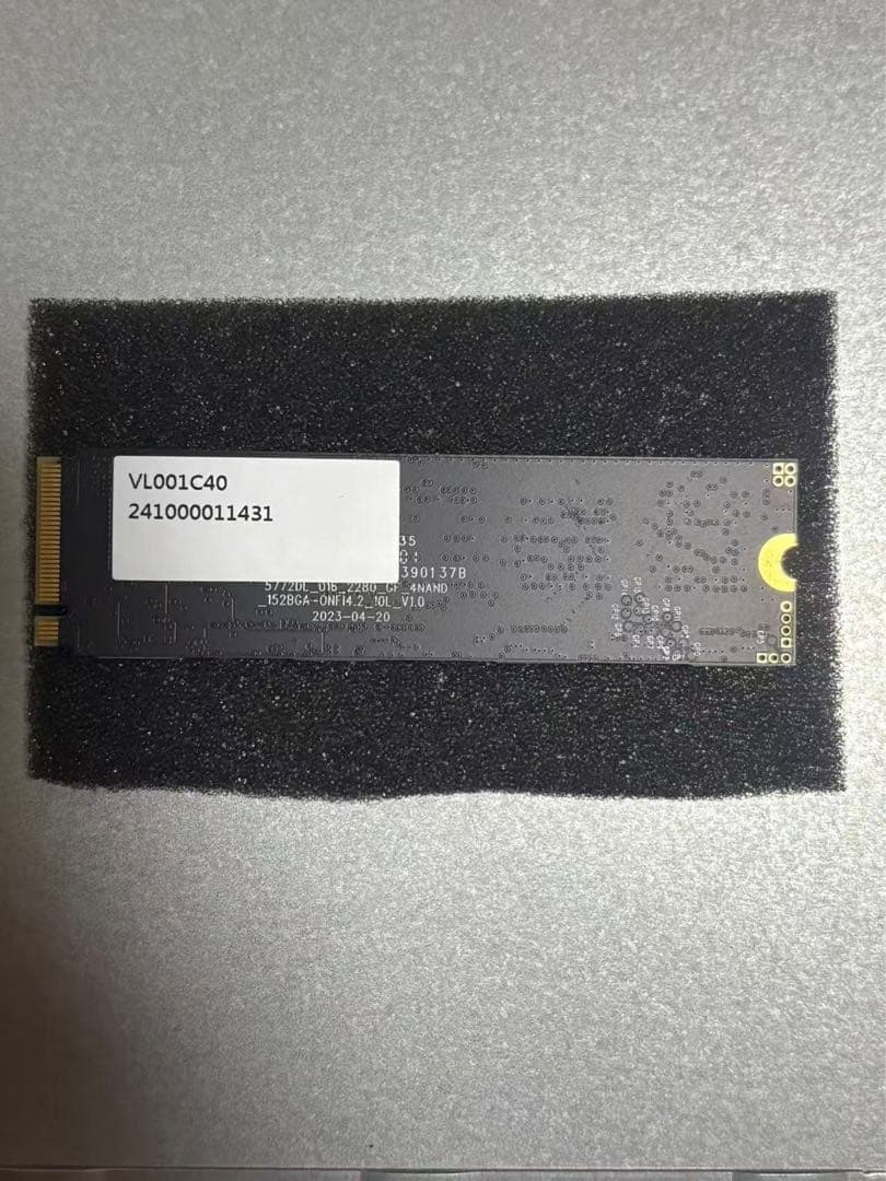 CSSD-M2L1KSFT4KG NVMe1TB/M.2-2280/4時間使用品