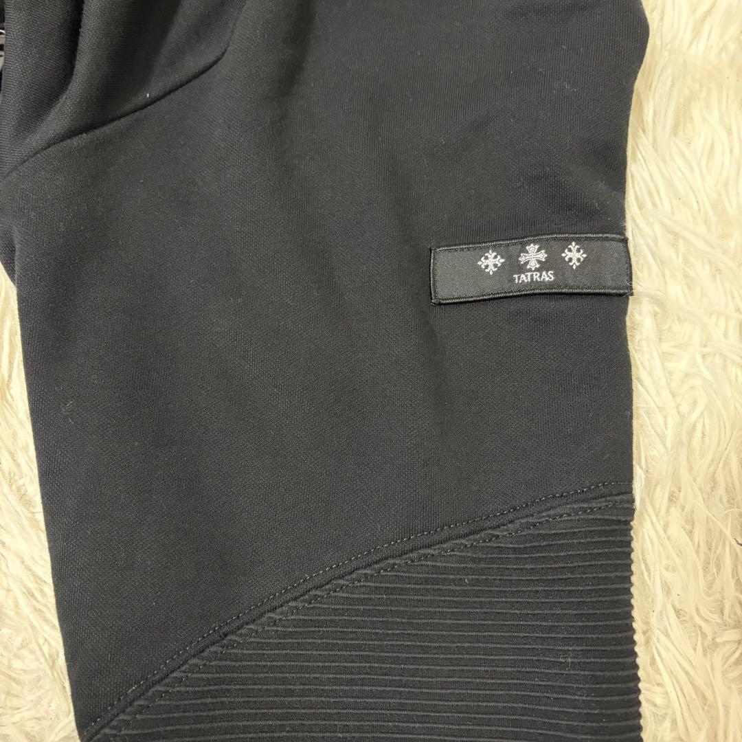TATRAS タトラス　ブラック　フード付きジップアップパーカー　サイズ03