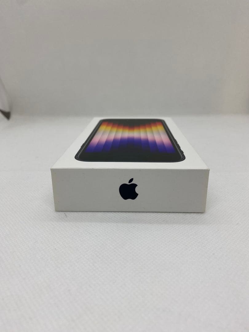 Iphone SE 第3世代 128GB. 未開封品 20526