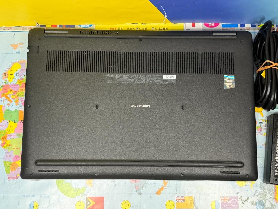 美品 デル Latitude 3520 第11世代 i5 15.6型 ノートPC