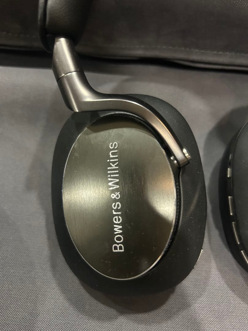 Bowers & Wilkins px8 ワイヤレスヘッドホン